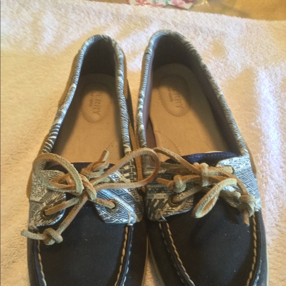 Sperry boat shoes